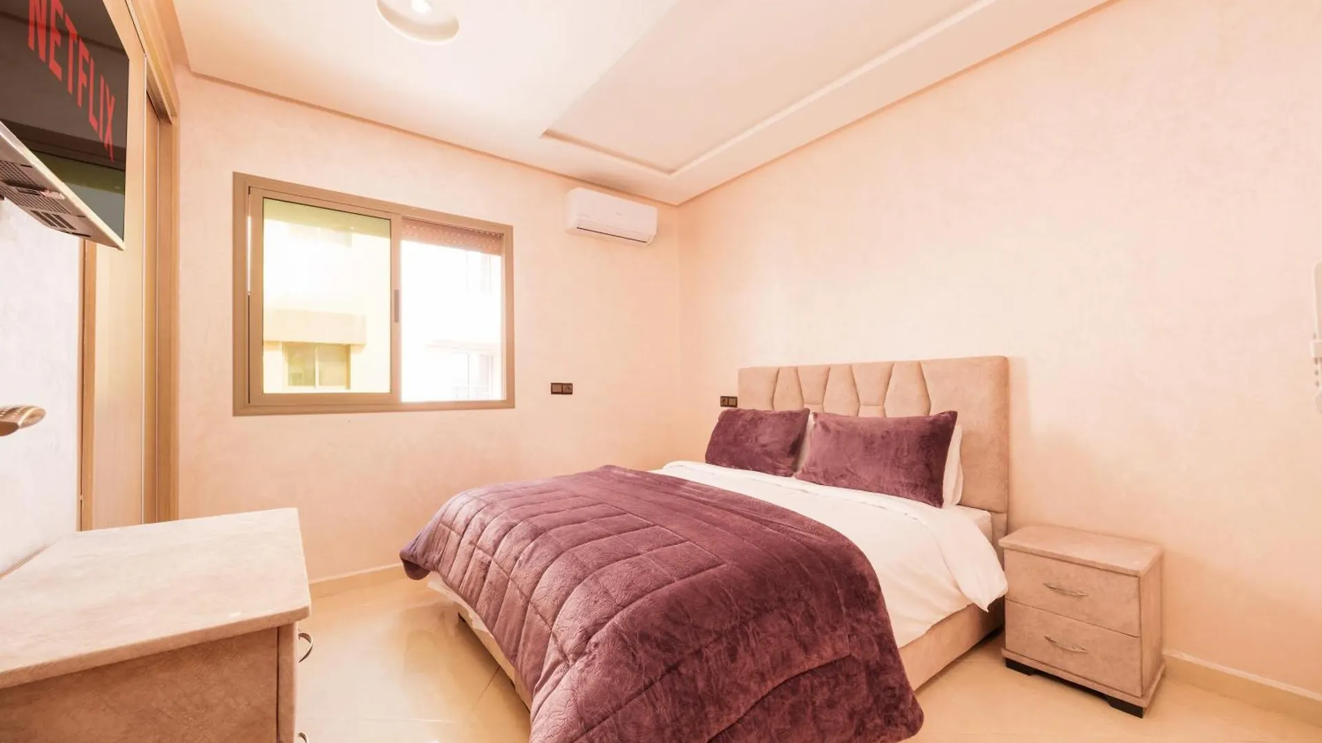 Cozy Appartement A Gueliz Juste Les Familles Marrakesh Apartment
