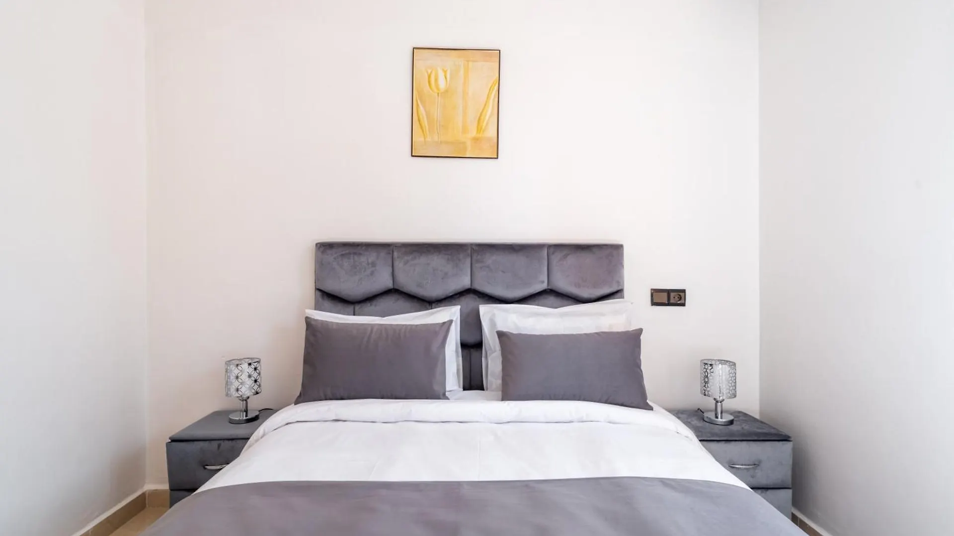 Cozy Appartement A Gueliz Juste Les Familles Marrakesh 0*,