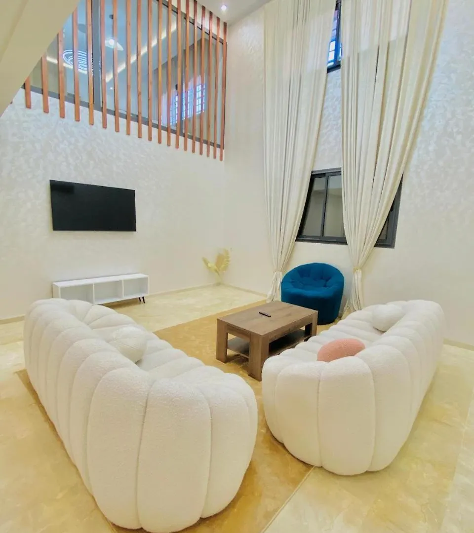 Cozy Appartement A Gueliz Juste Les Familles Marrakesh Apartment